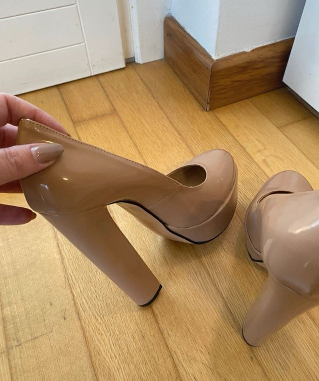 Scarpe tacco alto con plateau nude