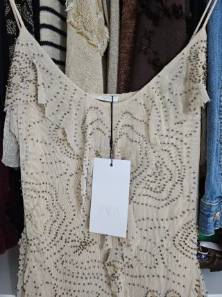 Vestido Zara con abalorios