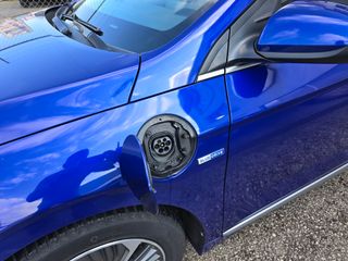 Hyundai IONIQ Tecno PHEV 2020