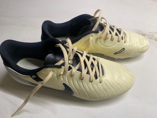 Botas de fútbol Nike Beige/Negro Talla 43