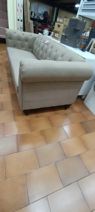 Sofá Chester beige 2 plazas