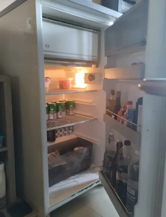 Nevera Philips 114 cm alto