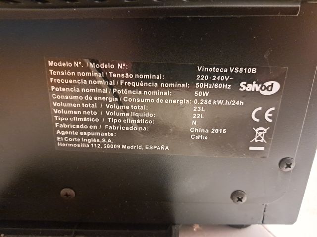 VINOTECA BOTELLERO MARCA SAIVOD MODELO VS810B