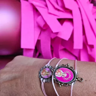 Conjunto de pulseras con camafeos