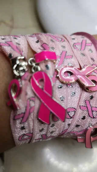 Conjunto de pulseras con camafeos