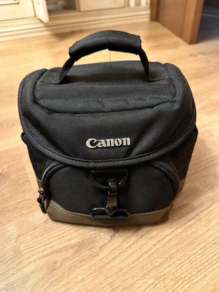 Cámara Canon con objetivos