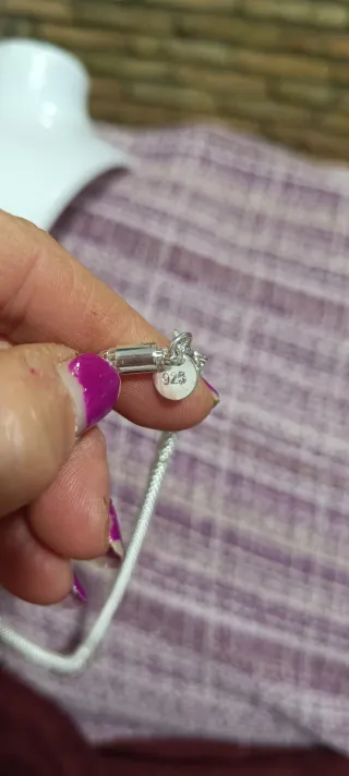 Collar con colgante de corazón de plata