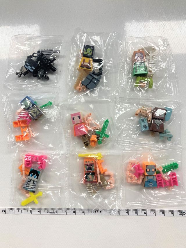 Minifigure Minecraft Lotto 10 design casuali