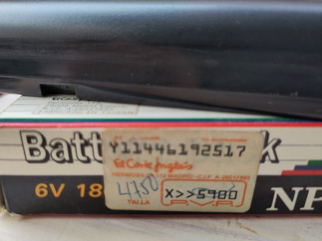 04-Bateries de Videocámera velles. OLD VIDEOC.BATT