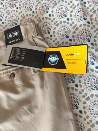 Pantalón Adidas Chino Beige Talla 46