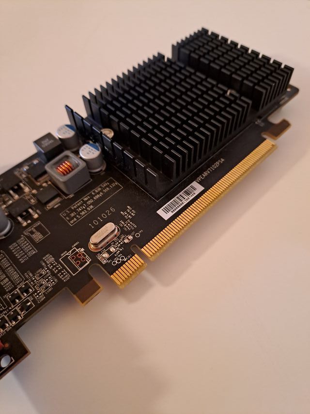 XFX Radeon HD 5450 1GB GDDR3 PCI-E