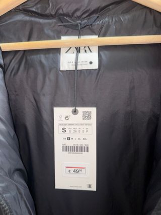 Abrigo acolchado Zara negro