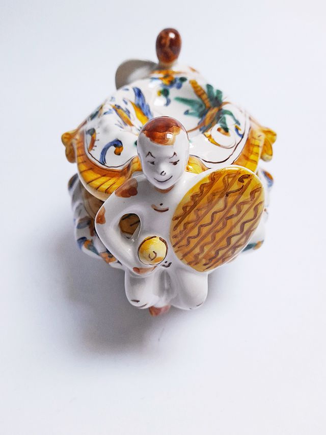 Saleiro Faiança Colorida c/ 2 Guerreiros F.A.L.