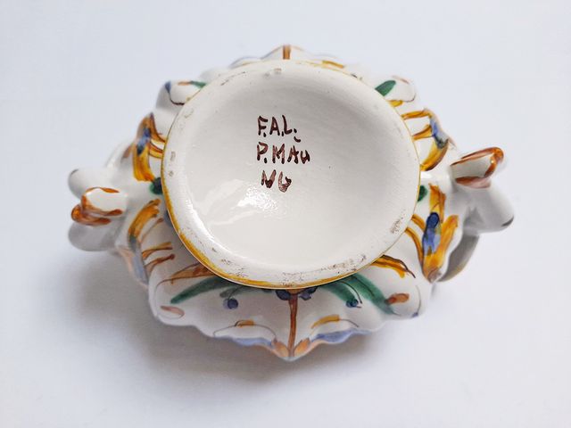 Saleiro Faiança Colorida c/ 2 Guerreiros F.A.L.