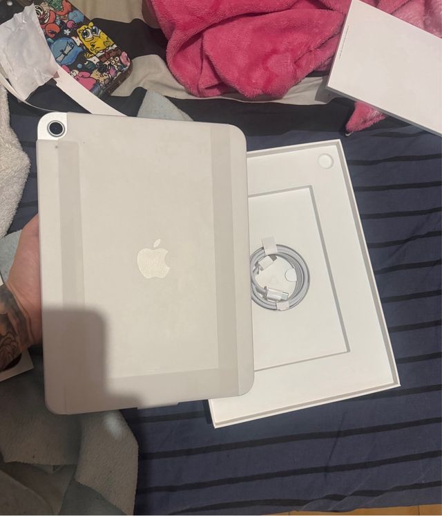 iPad Air A16 Gris 128 gb de almacenamiento  Nueva