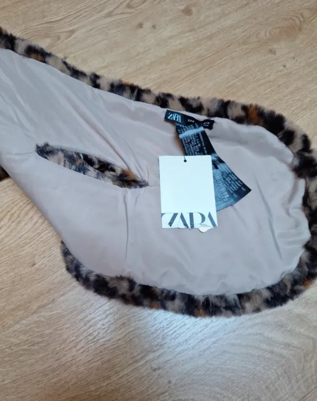 Cuello pelo Zara estampado leopardo