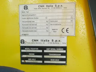 Retroexcavadora New Holland LB 95 B