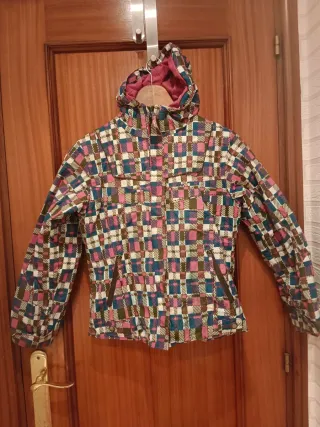 Anorak infantil estampado