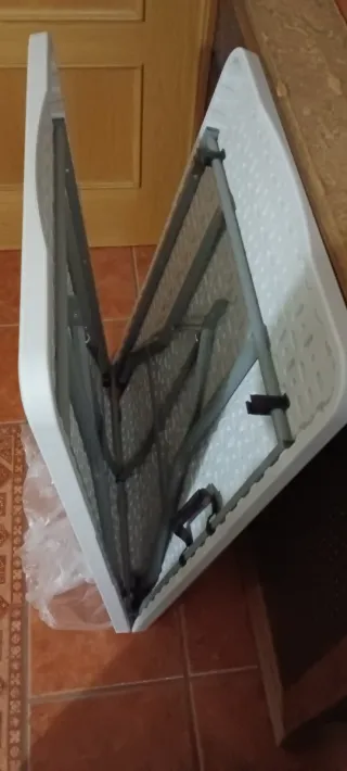 MESA PLEGABLE RESINA 180x70x74 NUEVA