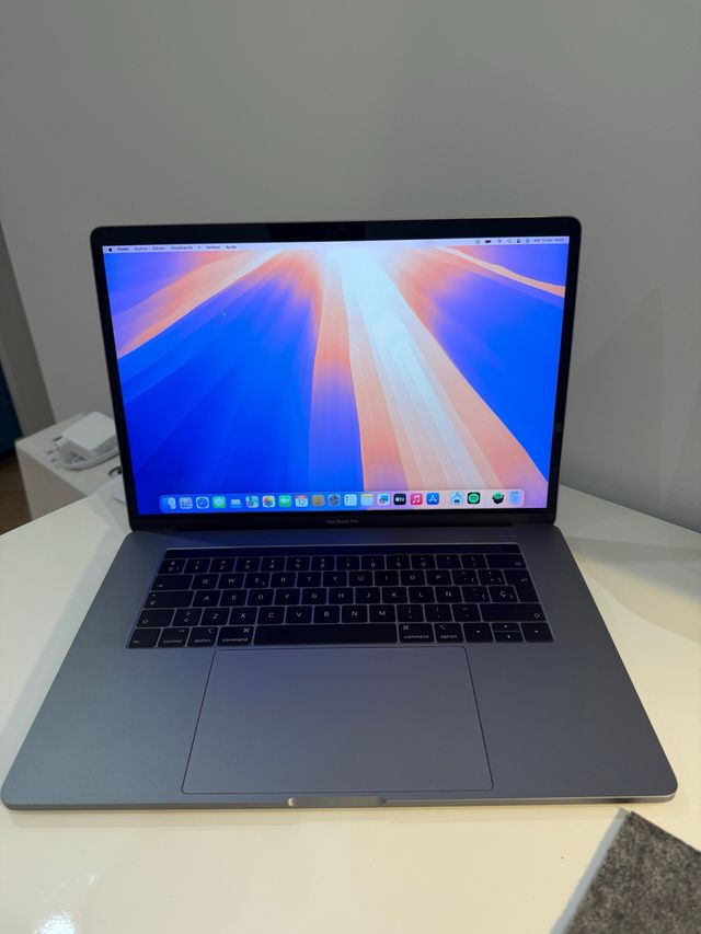 MacBook Pro 15' i7 2018 Gris Espacial