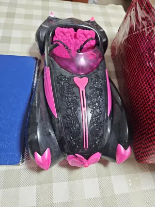 Monster high coche draculaura