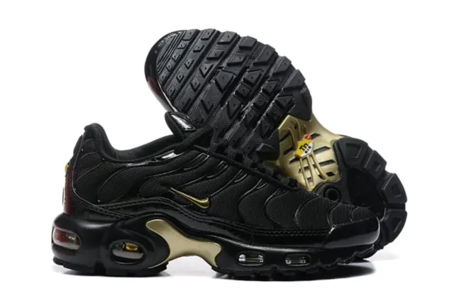Zapatillas Nike TN Talla 44 Negro/Dorado