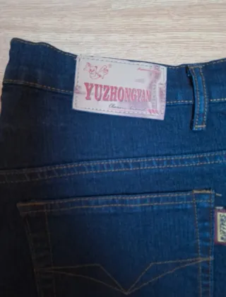 Pantalón vaquero bordado