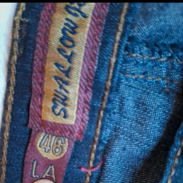 Pantalón vaquero bordado