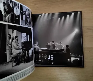 JAZZ ICONS (INCLUYE 8 CD libro ilustrado