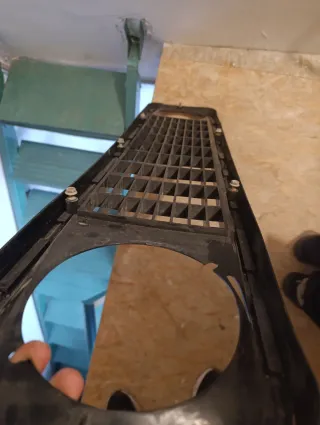 Calandra/parrilla R4