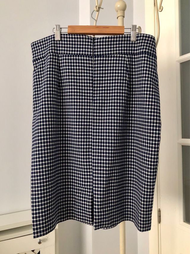 Falda de cuadros azul y blanco con forro