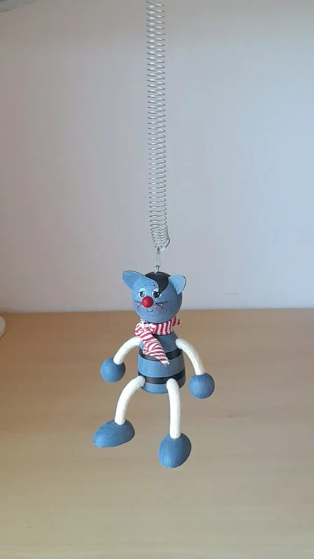 Gattino in legno con molla