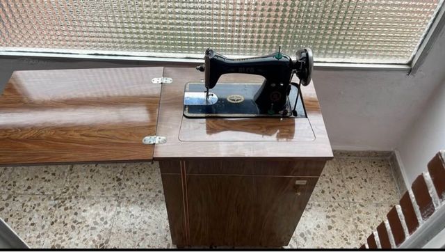 Máquina de coser Alfa