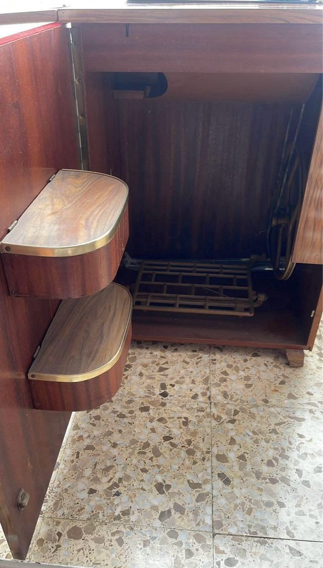 Máquina de coser Alfa