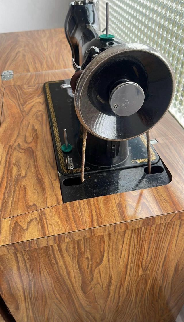 Máquina de coser Alfa