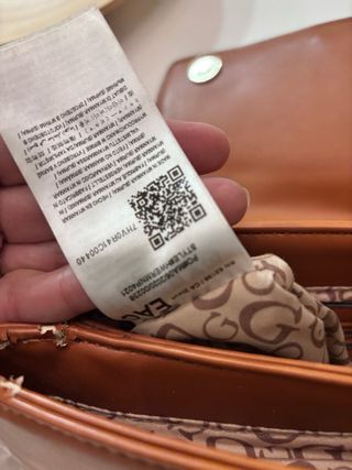 Bolso Guess Marrón Acolchado Cadena Dorada