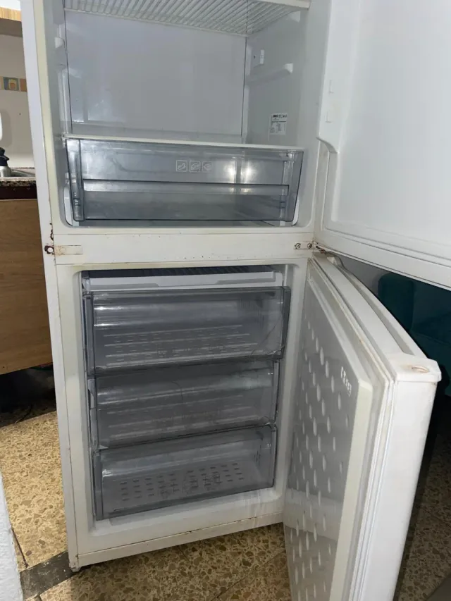 Nevera Beko blanca