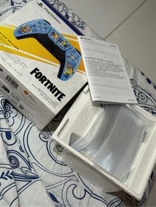 DualSense Limited Edition Fortnite