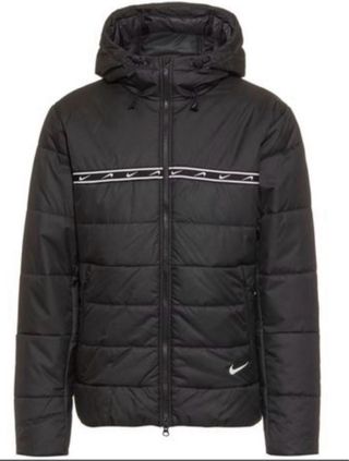 Chaqueta Nike Negra con Logo