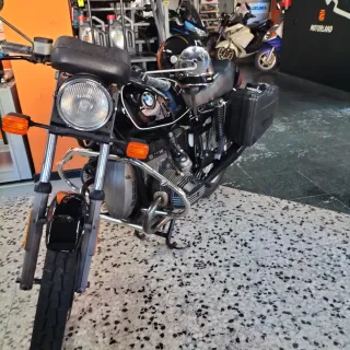 Moto Clásica BMW Negra 1981