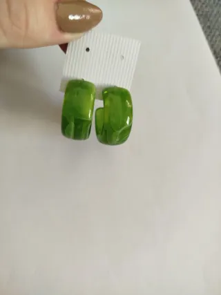 Pendientes de aro verdes