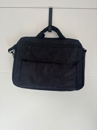 Maletín negro para portátil