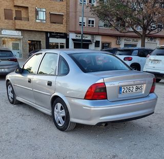 Opel Vectra 2002