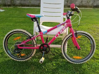 Bicicleta Cube 200 Race 20 Rosa