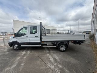 Furgoneta doble cabina  Ford