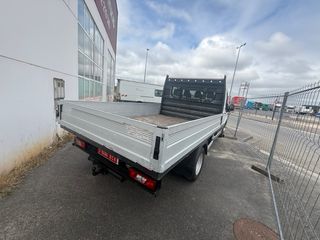 Furgoneta doble cabina  Ford