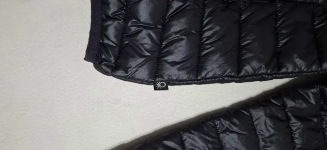 Casaco Benetton Preto e Rosa