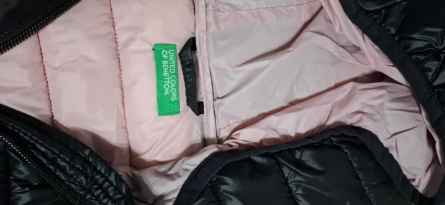 Casaco Benetton Preto e Rosa