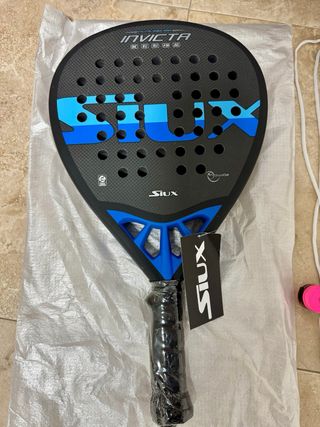 Pala pádel Siux Invicta nueva