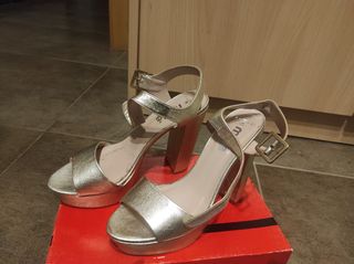 Sandalias doradas tacón plataforma ANGARI